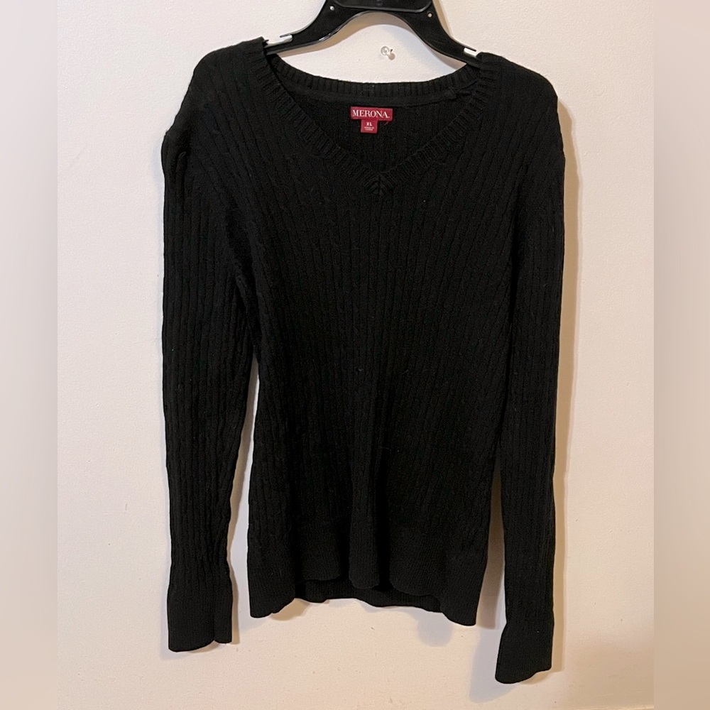 Women’s Black Merona Size XL Sweater